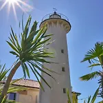 Beachfront Two-room Apartment-beahost