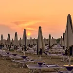 Beachfront Two-room Apartment-beahost Daire Bibione