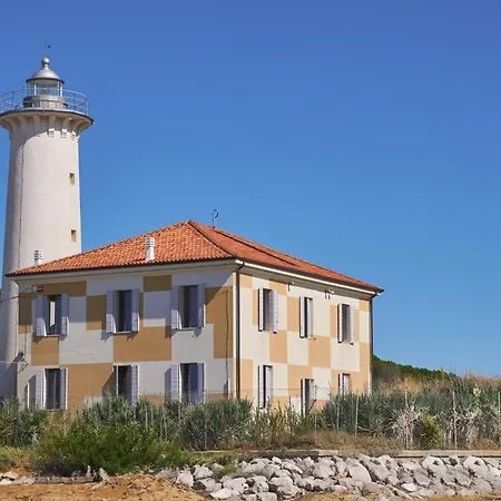 Beachfront Two-room For 5 Guests