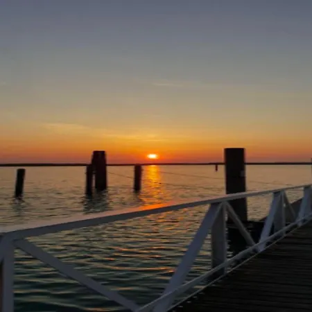 Beachfront Two-room Apartment-beahost Bibione