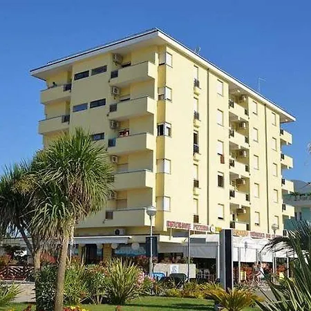 Beachfront Two-room Flat With Side Sea View * بيبيوني