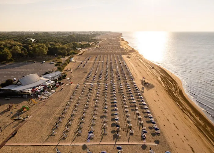 Beachfront Two-room Apartment-beahost * Bibione