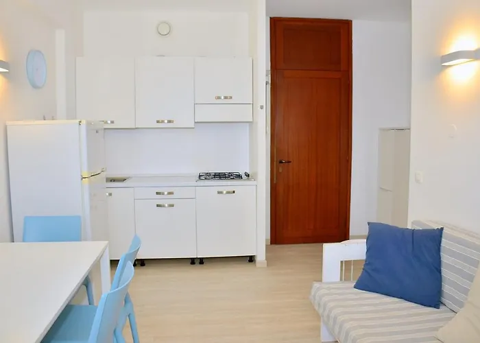Appartamento Beachfront Two-room Apartment-beahost *