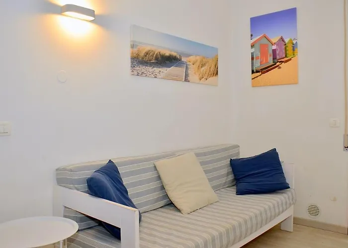 Beachfront Two-room Apartment-beahost Appartamento *