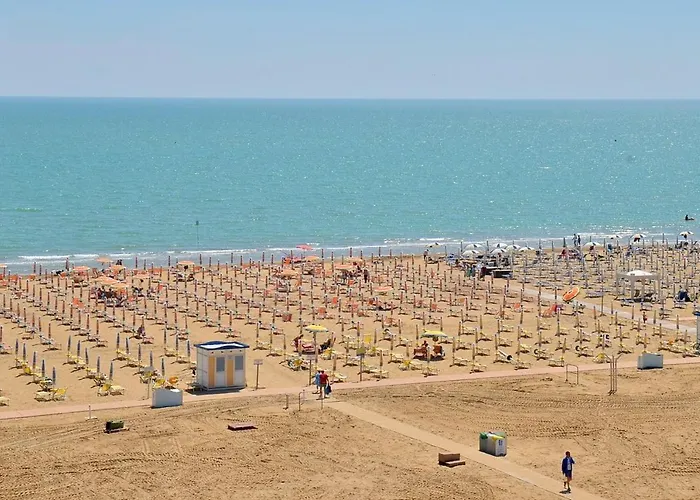 Beachfront Two-room Apartment-beahost Appartamento